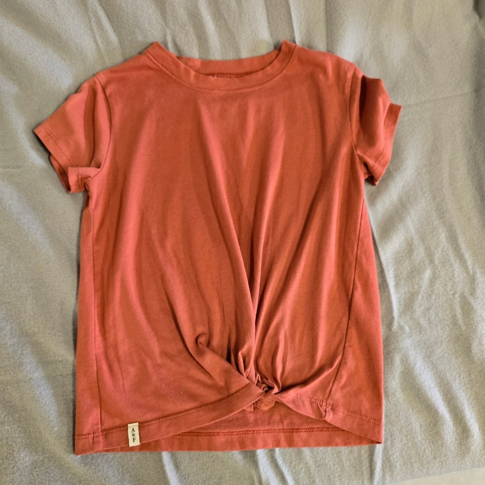 Abercrombie Kids Girls Twist Front T-Shirt Terracotta Size 7/8 Short Sleeve